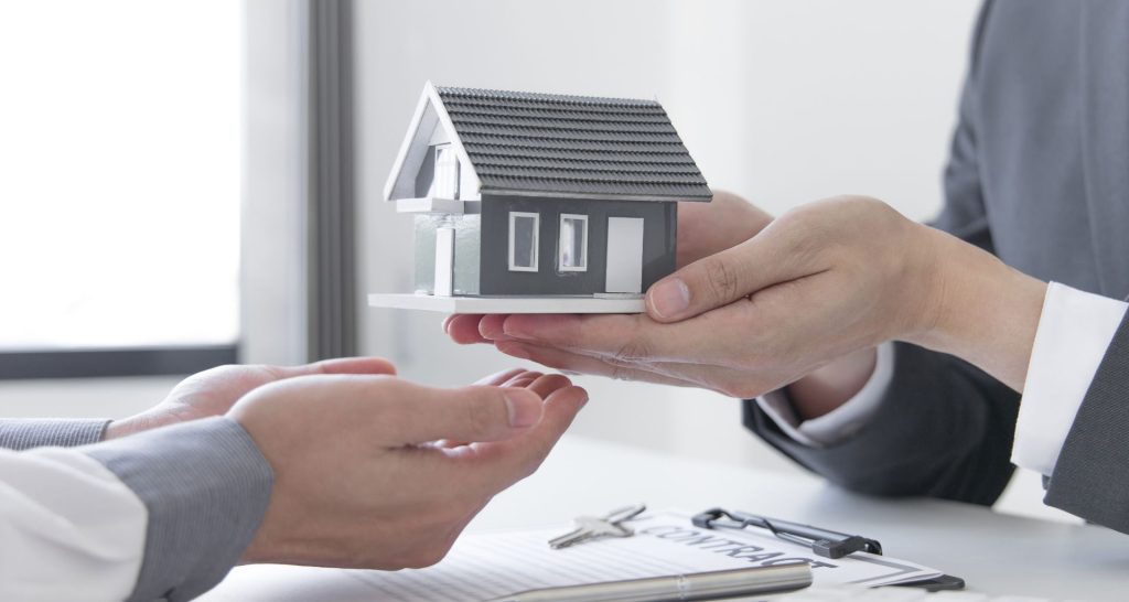 Is a Lawyer Required to Buy a Property in Portugal? 2 find a good lawyer in Portugal